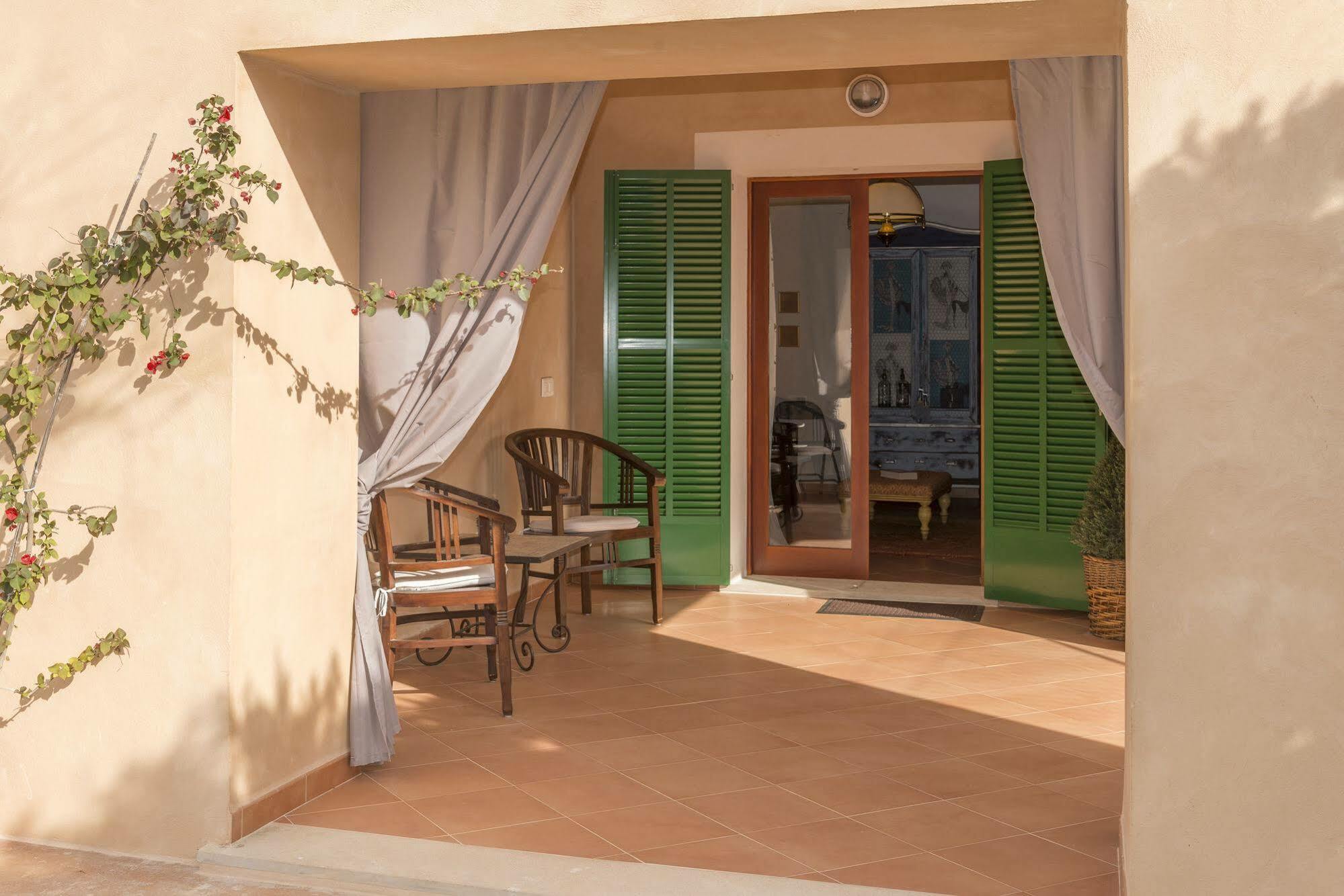 Finca Es Llobets - Adults Only El Estanyol Exterior photo